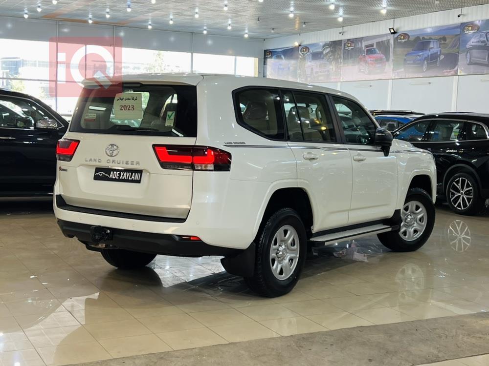 تويوتا لاندكروزر